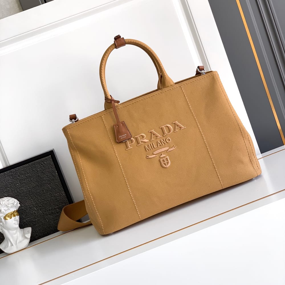 Elegant Camel Brown Structured Tote Bag with Gold-Tone Details