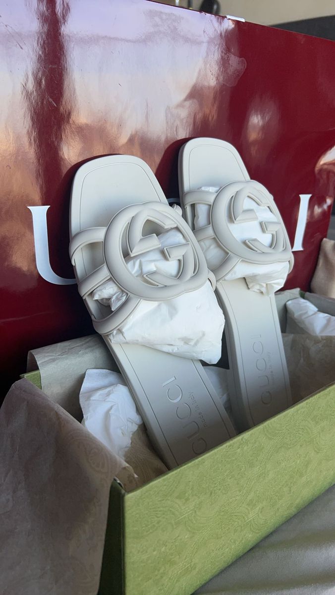 Elegant White GG Logo Slide Sandals for Women