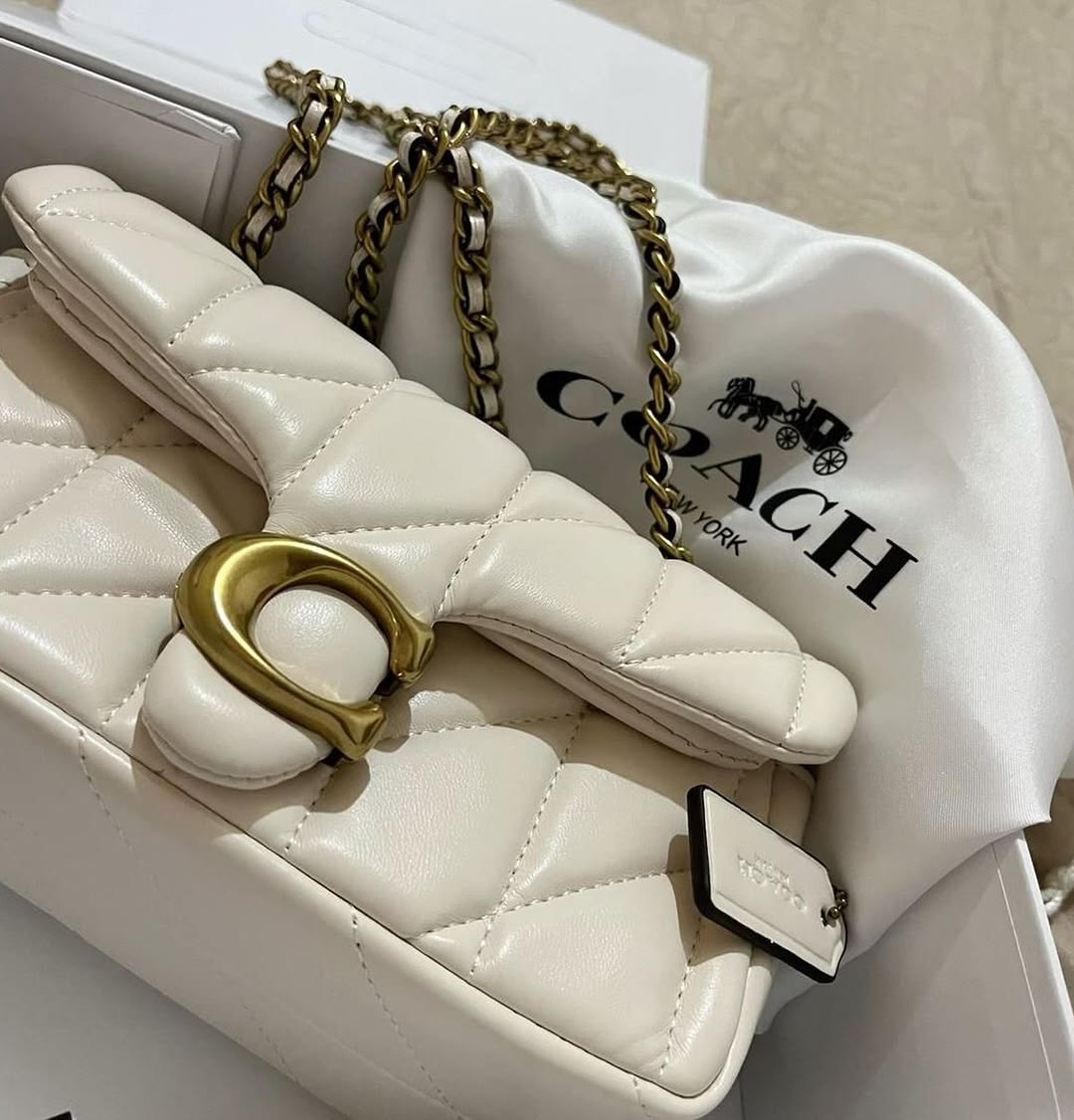 Elegant Cream Quilted Shoulder Bag with Gold-Tone C Clasp