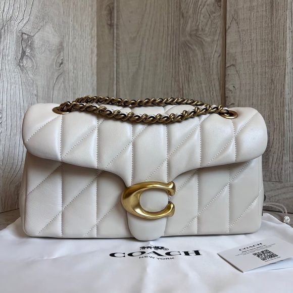 Elegant Cream Quilted Shoulder Bag with Gold-Tone C Clasp