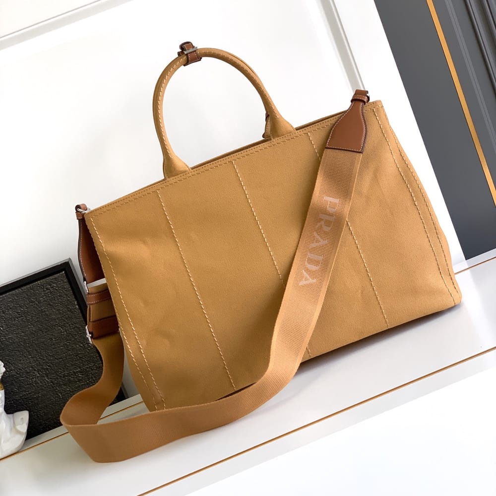Elegant Camel Brown Structured Tote Bag with Gold-Tone Details