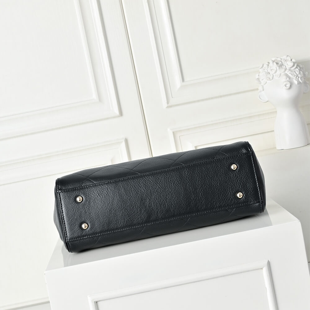 Elegant Black Quilted Shoulder Tote Bag with Chain Straps