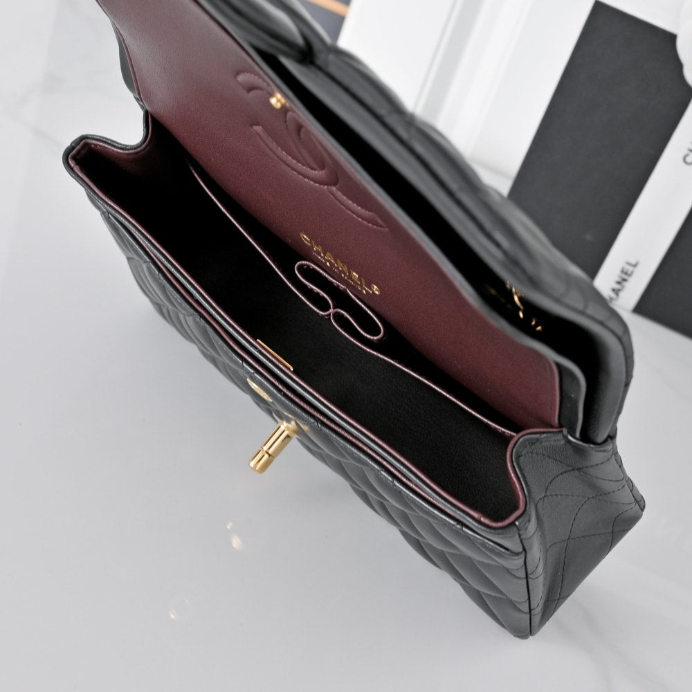 Elegant Black Quilted Shoulder Bag with Gold Chain Strap