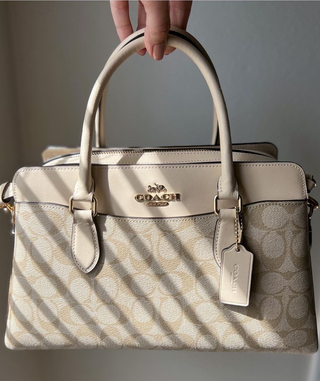 Luxury Signature Canvas Handbag – Cream & Beige