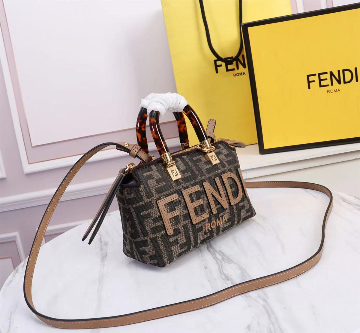 Elegant Brown Monogram hand Bag with Tortoiseshell Handles