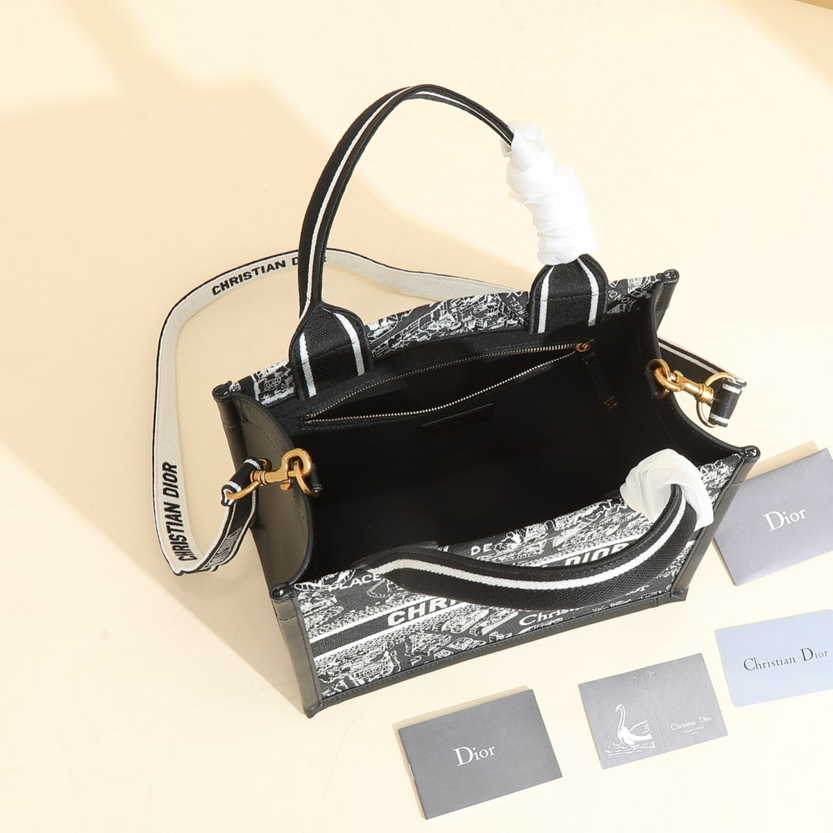 Elegant Black & White Patterned Tote Handbag with Shoulder Strap
