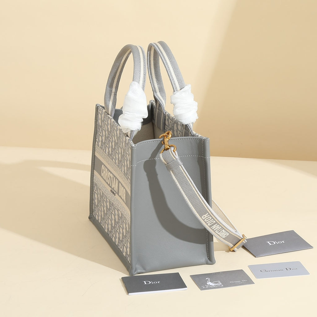 Elegant Grey & White Patterned Canvas Handbag with Shoulder Strap