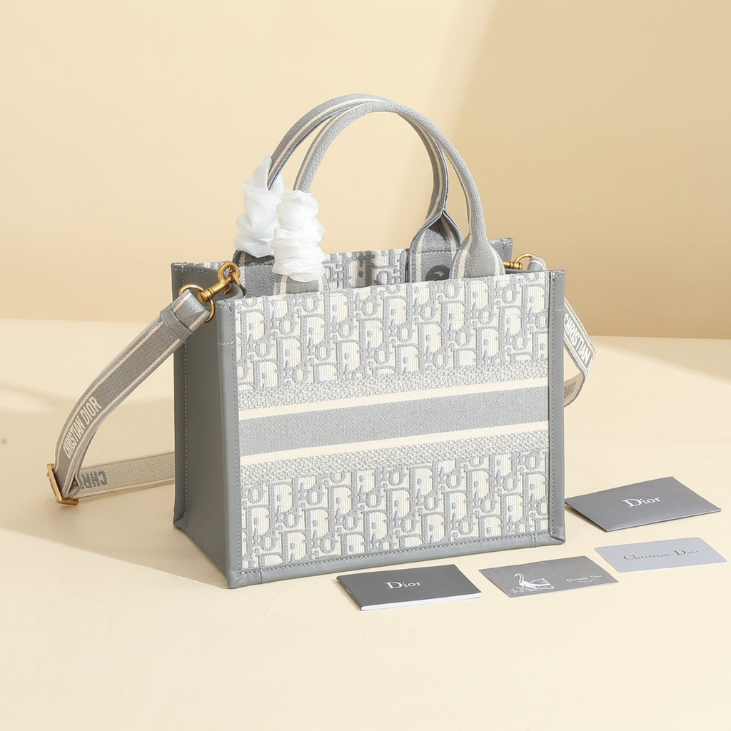 Elegant Grey & White Patterned Canvas Handbag with Shoulder Strap