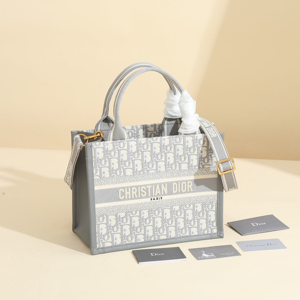 Elegant Grey & White Patterned Canvas Handbag with Shoulder Strap