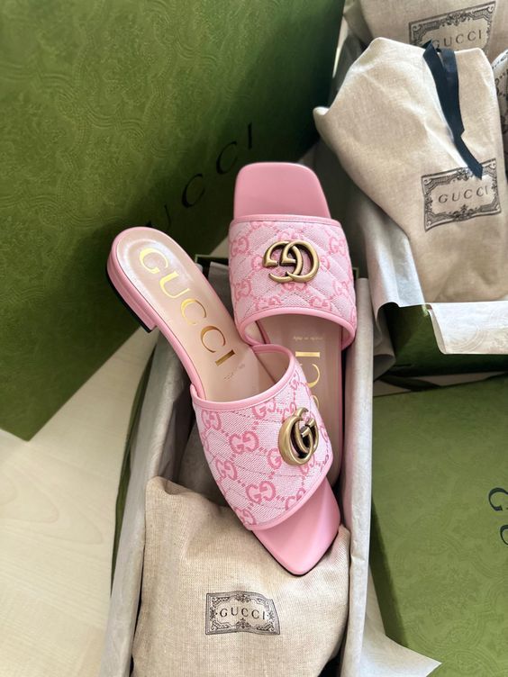 Elegant Pink Monogram Slide Sandals with Gold-Tone Double G Detail