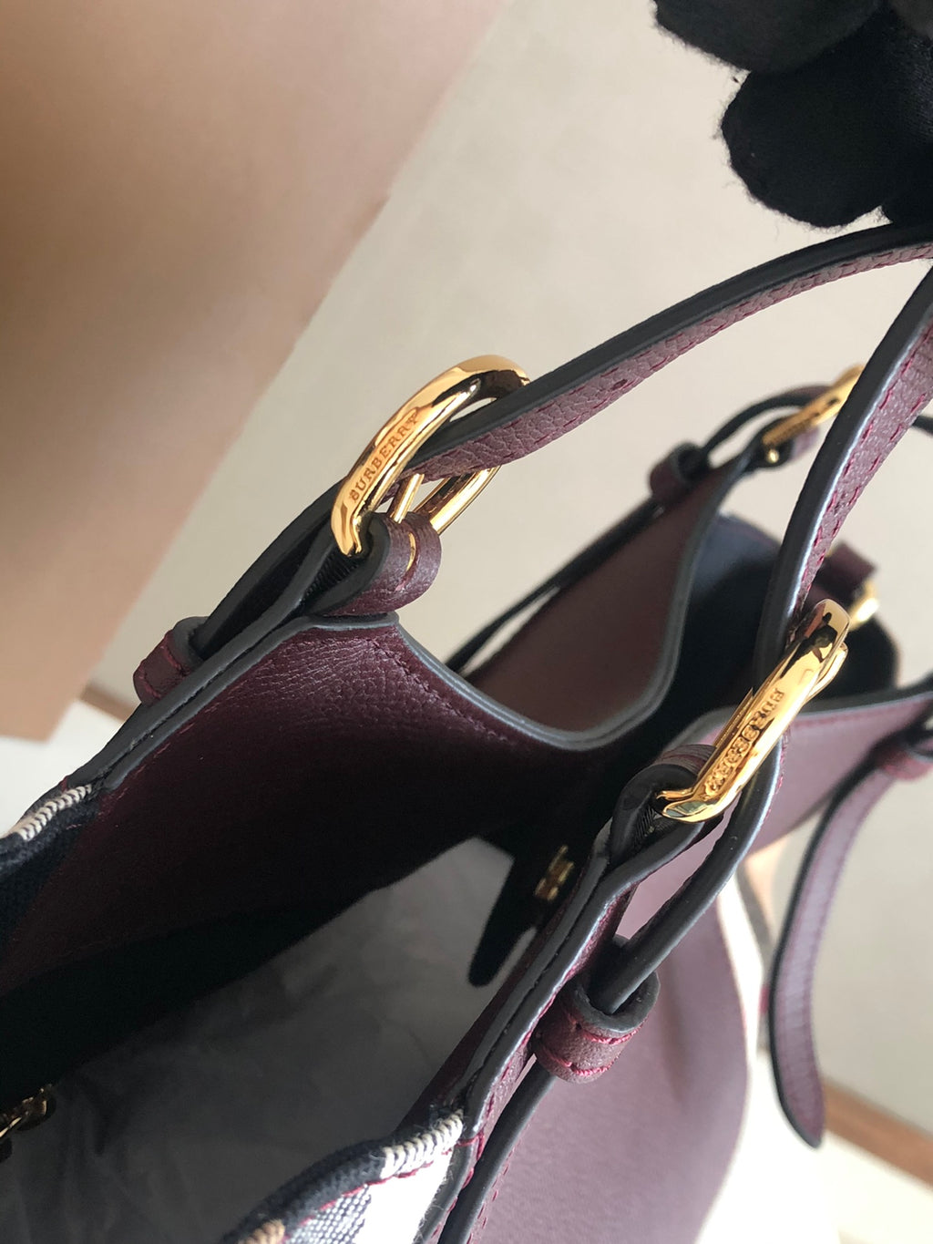 Elegant Burgundy & Check Print Shoulder Tote Bag